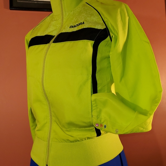 Diadora Ladies Sporty/Athletic Jacket - Picture 7 of 16